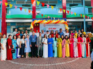 TẬP THỂ GIÁO VIÊN, NHÂN VIÊN, PHỤ HUYNH VÀ HỌC SINH TRƯỜNG TIỂU HỌC NGUYỄN DU CHUNG TAY HƯỚNG VỀ ĐỒNG BÀO BỊ ẢNH HƯỞNG BỞI CƠN BÃO SỐ 10.
