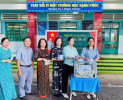 TẬP THỂ GIÁO VIÊN, NHÂN VIÊN, PHỤ HUYNH VÀ HỌC SINH TRƯỜNG TIỂU HỌC NGUYỄN DU CHUNG TAY HƯỚNG VỀ ĐỒNG BÀO BỊ ẢNH HƯỞNG BỞI CƠN BÃO SỐ 10.