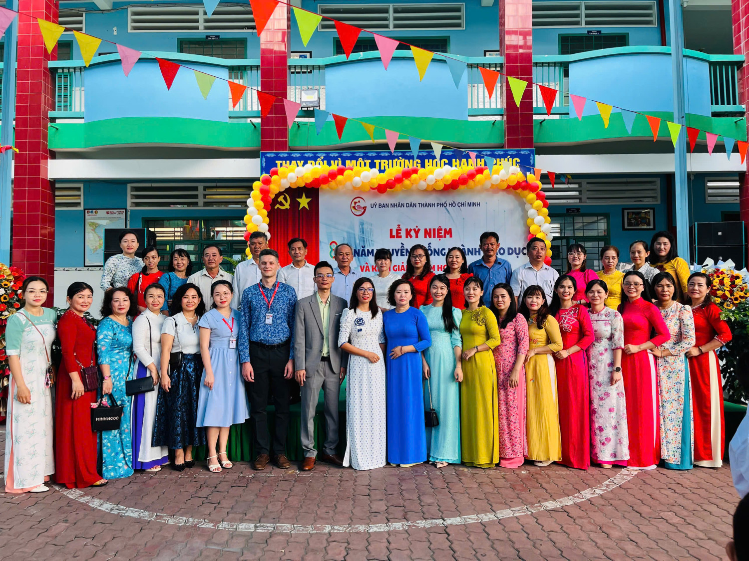TRƯỜNG TIỂU HỌC NGUYỄN DU: TƯNG BỪNG CHÀO ĐÓN LỄ KHAI GIẢNG NĂM HỌC 2025 – 2026