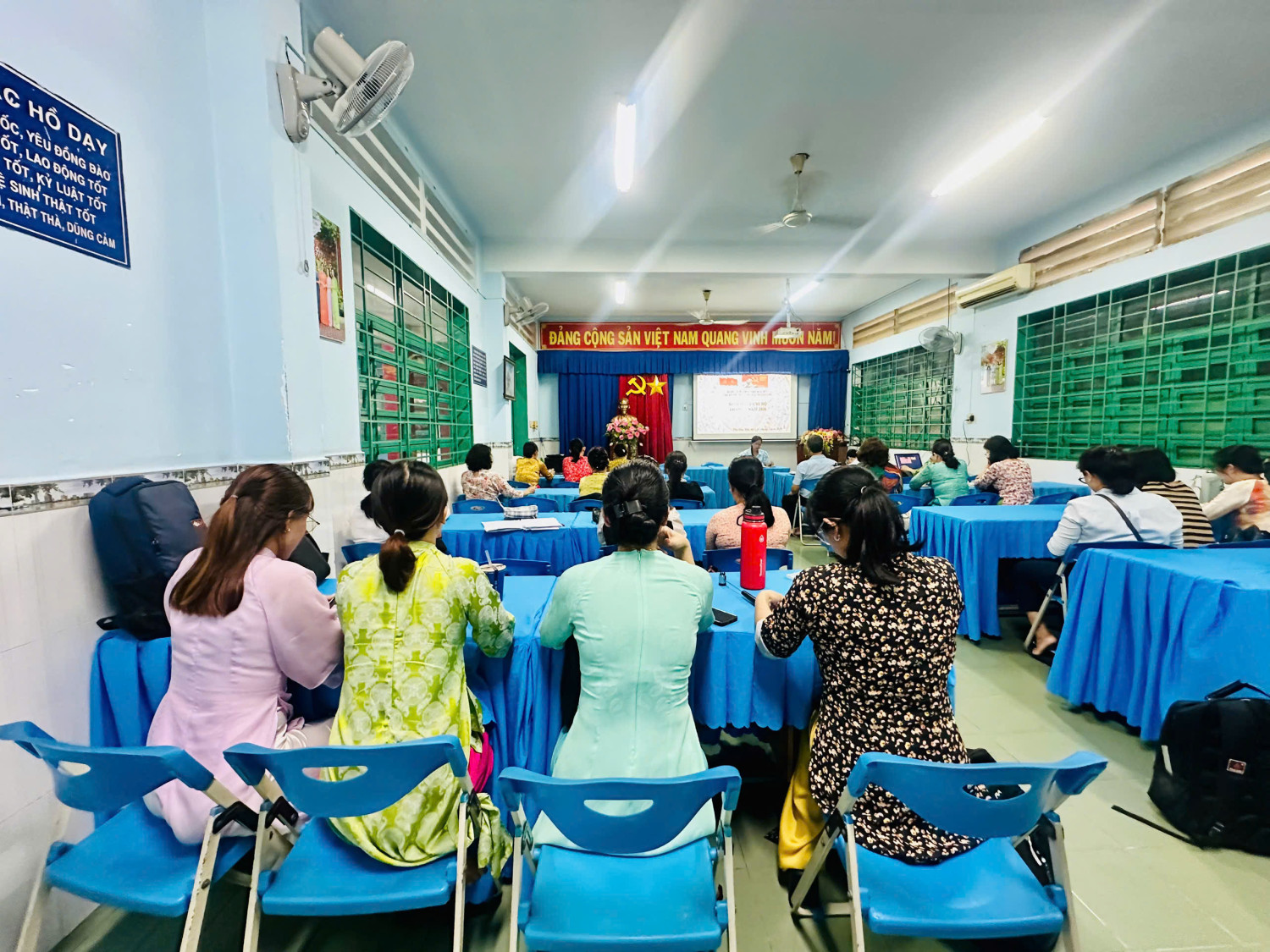 z7401562727298 39a51c60f3964af58dd44fe79d3ae984