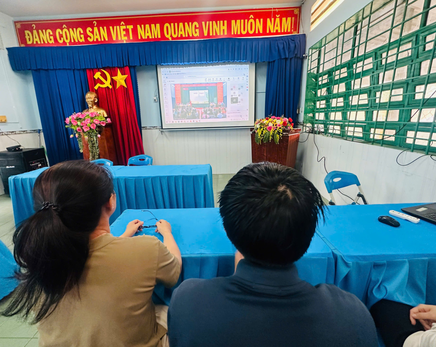 z7401563345111 42216581b680b942f24a1e8194bf27dd